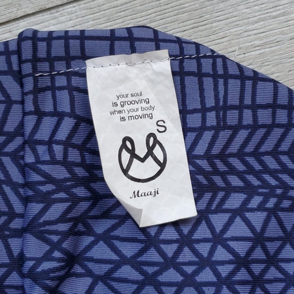 maaji | blue strappy reversible sports bra - Picture 3 of 4